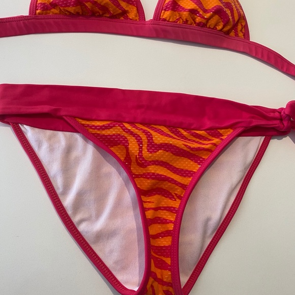 y2k animal print guess bikini set - Picture 9 of 14